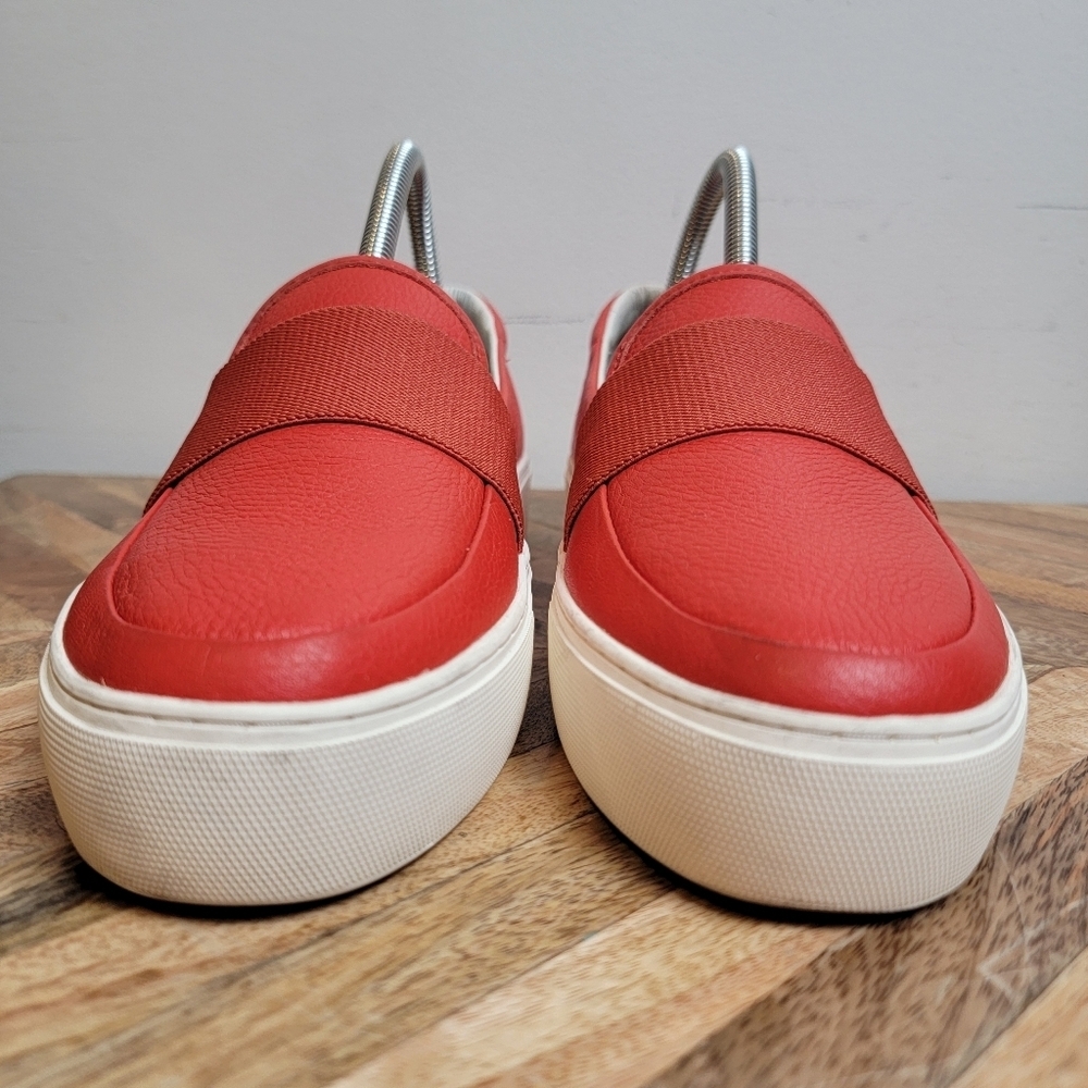 UGG Women's Lava Flow Red Chayze Slip-On Sneakers Size 7 - Picture 2 of 10
